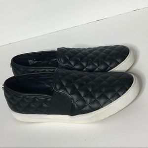 Steve Madden Endell Slip ons sneakers size…
